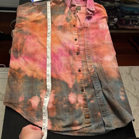 Reworked/upcycled flannel shirt - Picture 6 of 7